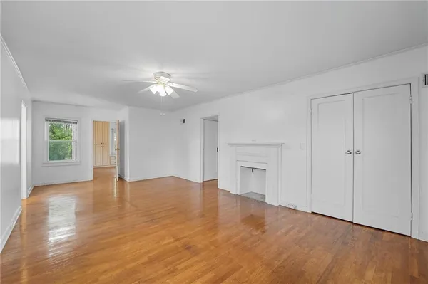 $295,000 | 4952 North Brighton Avenue, Kansas City, MO 64119