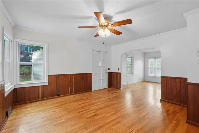 $305,000 | 4952 North Brighton Avenue, Kansas City, MO 64119