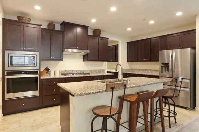 $569,000 | 827 River Pointe Circle, Oakdale, CA 95361