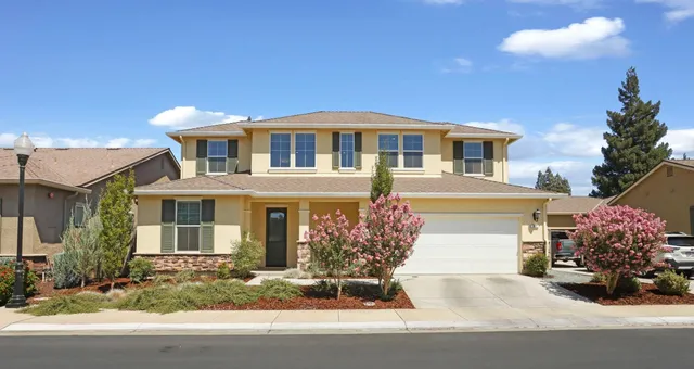 $569,000 | 827 River Pointe Circle, Oakdale, CA 95361