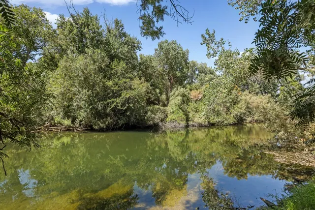 $569,000 | 827 River Pointe Circle, Oakdale, CA 95361