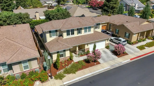 $569,000 | 827 River Pointe Circle, Oakdale, CA 95361
