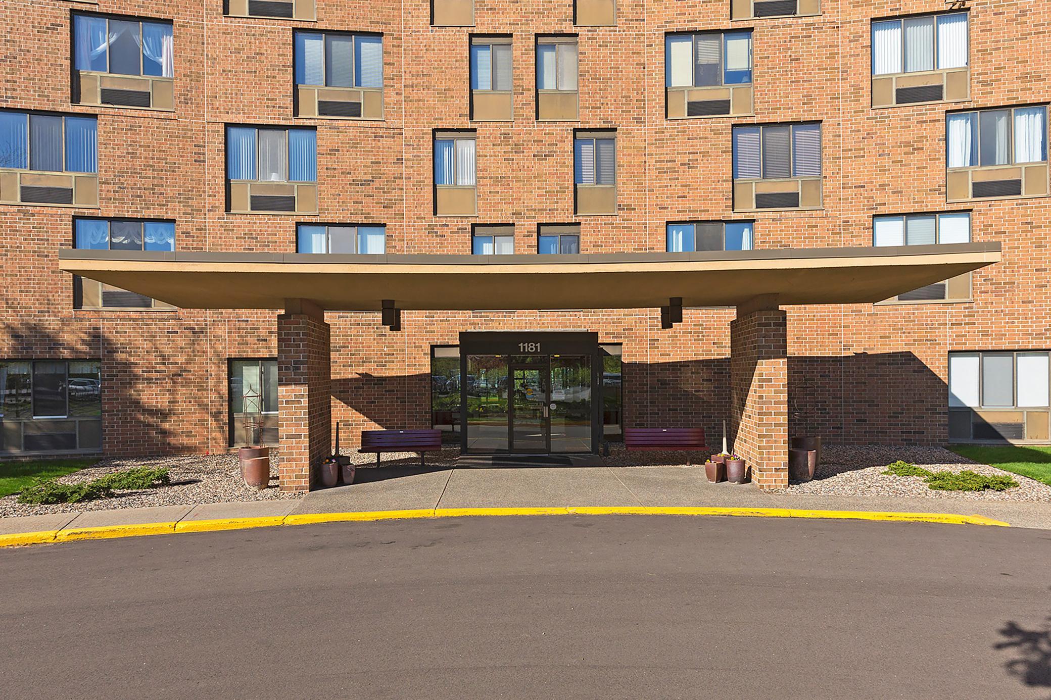 1181 Edgcumbe Road, Unit 501 St. Paul, MN 55105 - Photo 64 of 101