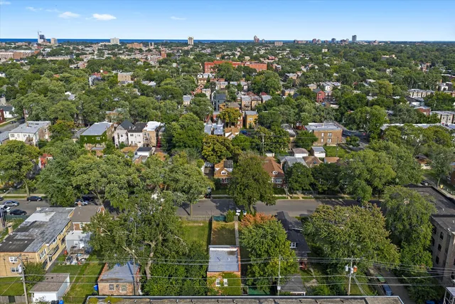 $2,500 | 6540 South Vernon Avenue, Chicago, IL 60637