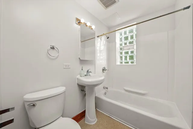 $2,500 | 6540 South Vernon Avenue, Chicago, IL 60637