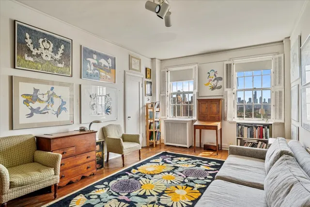 $590,000 | 399 West Fullerton Parkway, Unit 16E, Chicago, IL 60614