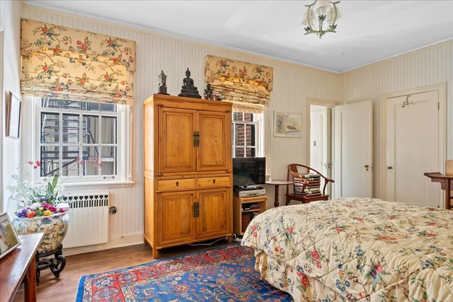 $590,000 | 399 West Fullerton Parkway, Unit 16E, Chicago, IL 60614