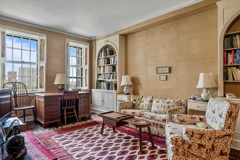 $590,000 | 399 West Fullerton Parkway, Unit 16E, Chicago, IL 60614