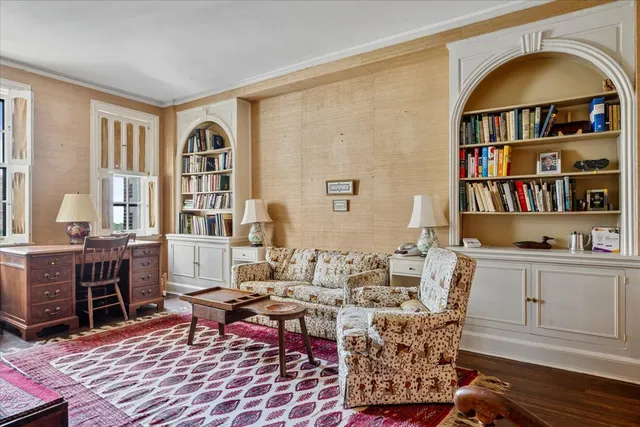 $590,000 | 399 West Fullerton Parkway, Unit 16E, Chicago, IL 60614