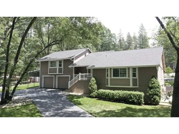 $575,000 | 10388 Kenwood Drive, Grass Valley, CA 95949