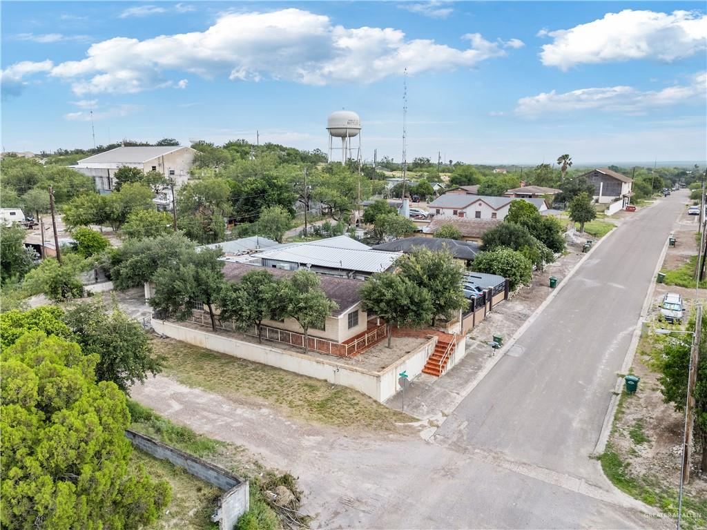 700 North East Street Rio Grande City, TX 78582 - Photo 16 of 18