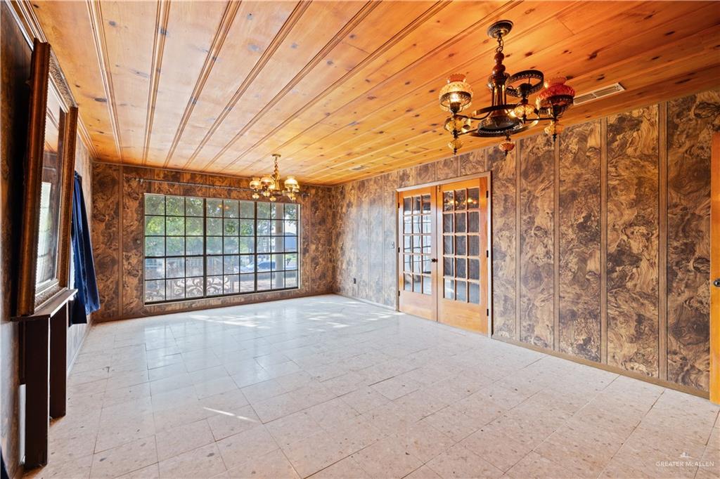 700 North East Street Rio Grande City, TX 78582 - Photo 6 of 18 LIVING ROOM AND DINING ROOM