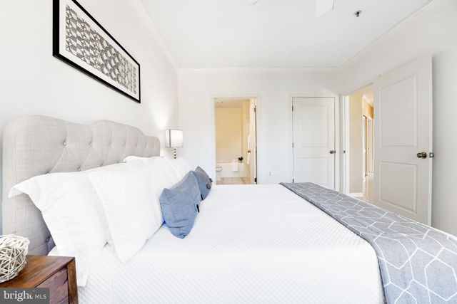 $497,000 | 171 Somervelle Street, Unit 212, Alexandria, VA 22304