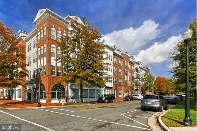 $497,000 | 171 Somervelle Street, Unit 212, Alexandria, VA 22304