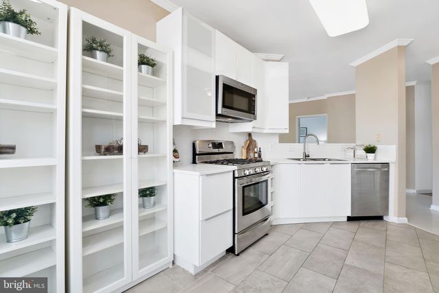 $497,000 | 171 Somervelle Street, Unit 212, Alexandria, VA 22304