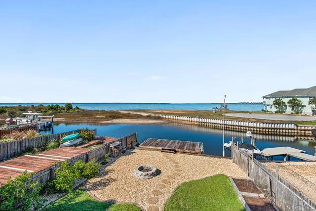 $439,900 | 3240 Quiet Water Lane, Gulf Breeze, FL 32563