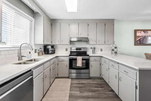 $439,900 | 3240 Quiet Water Lane, Gulf Breeze, FL 32563