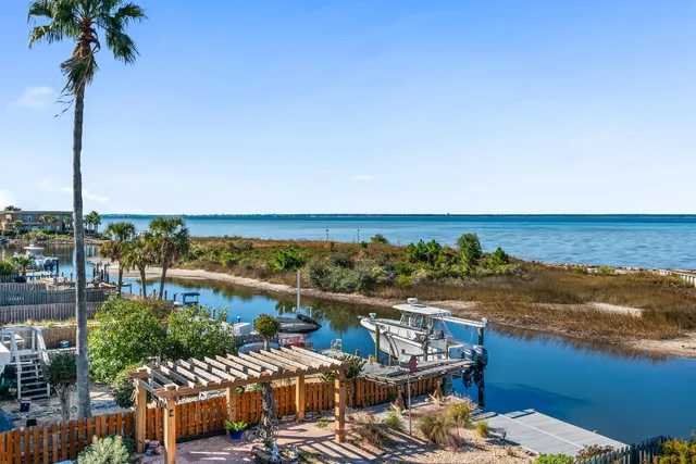 $439,900 | 3240 Quiet Water Lane, Gulf Breeze, FL 32563