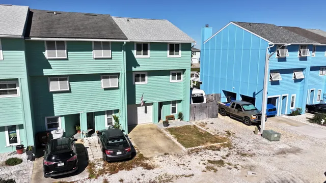 $439,900 | 3240 Quiet Water Lane, Gulf Breeze, FL 32563