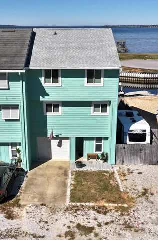 $439,900 | 3240 Quiet Water Lane, Gulf Breeze, FL 32563