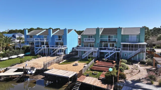 $439,900 | 3240 Quiet Water Lane, Gulf Breeze, FL 32563