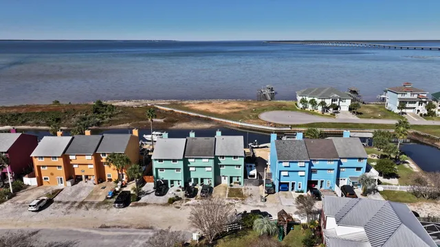 $439,900 | 3240 Quiet Water Lane, Gulf Breeze, FL 32563