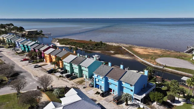 $439,900 | 3240 Quiet Water Lane, Gulf Breeze, FL 32563