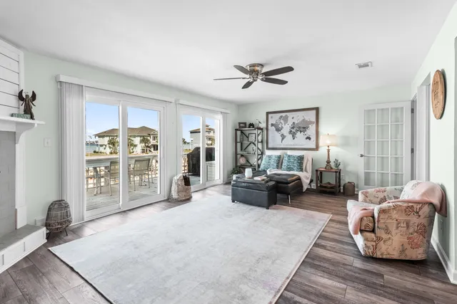 $439,900 | 3240 Quiet Water Lane, Gulf Breeze, FL 32563