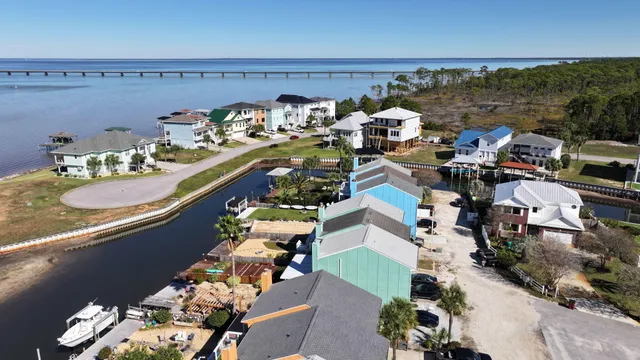 $439,900 | 3240 Quiet Water Lane, Gulf Breeze, FL 32563