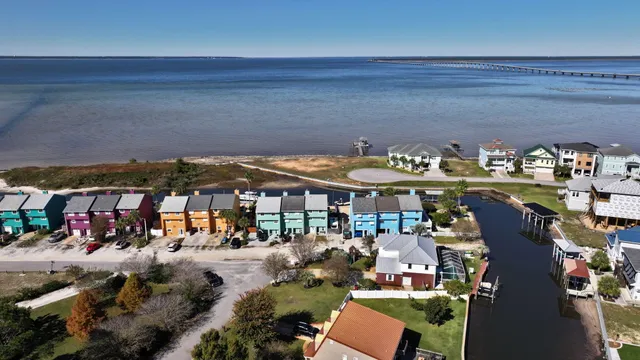 $439,900 | 3240 Quiet Water Lane, Gulf Breeze, FL 32563