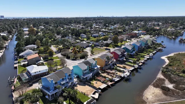 $439,900 | 3240 Quiet Water Lane, Gulf Breeze, FL 32563