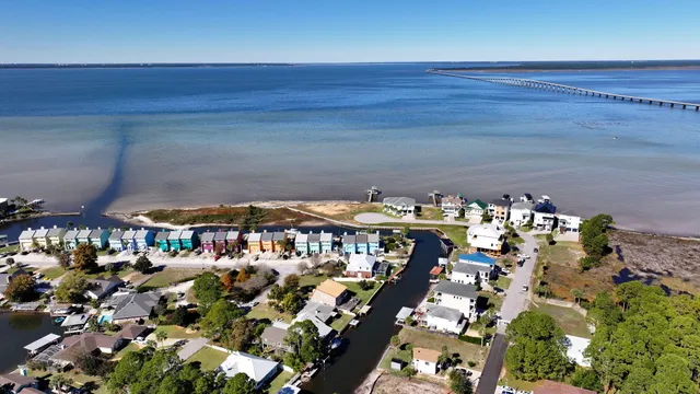 $439,900 | 3240 Quiet Water Lane, Gulf Breeze, FL 32563