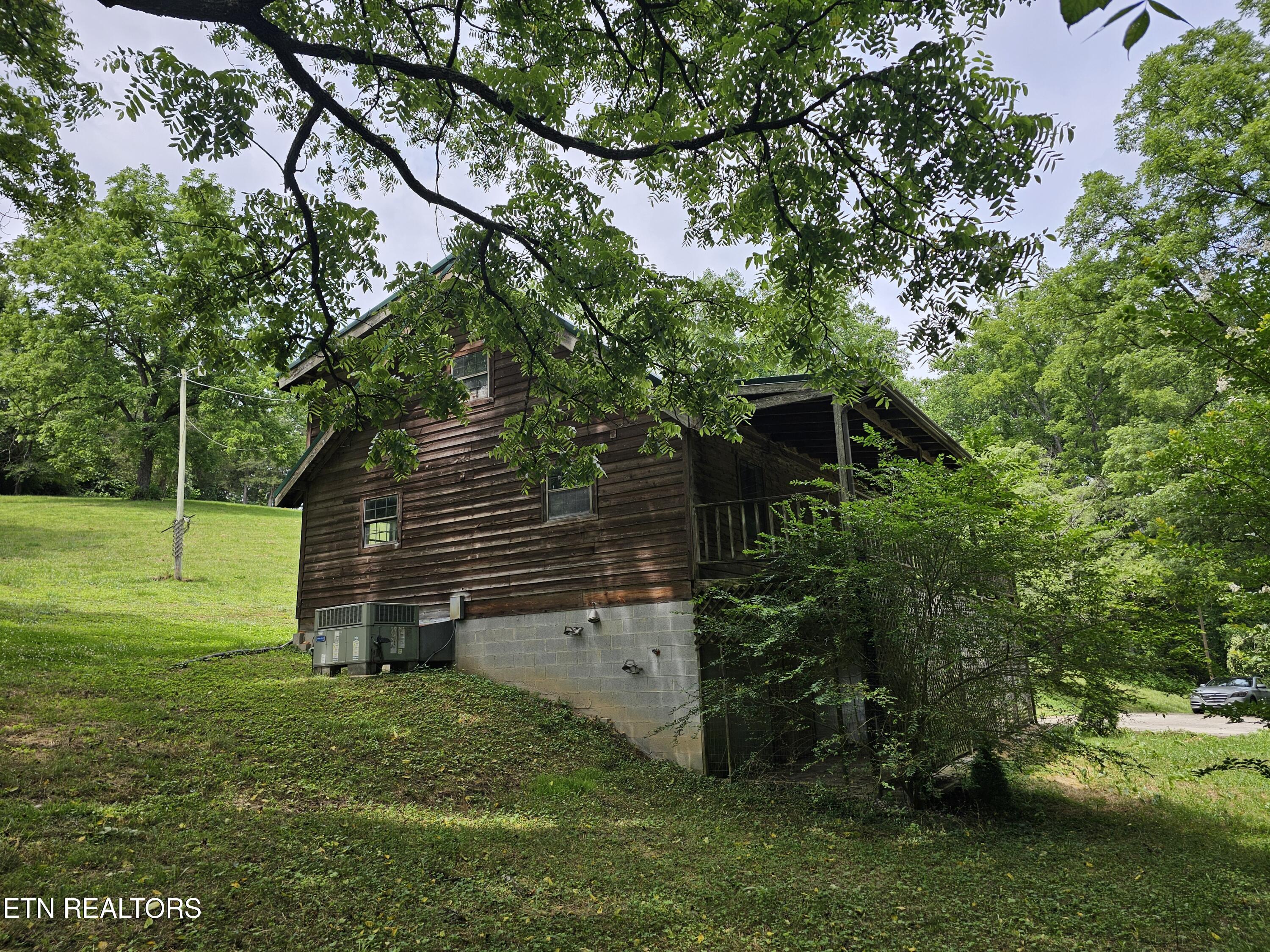 264 Old Long Hollow Road La Follette, TN 37766 - Photo 2 of 26 20260616_121235