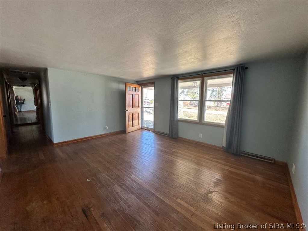 2921 Ohio Avenue Madison, IN 47250 - Photo 2 of 26