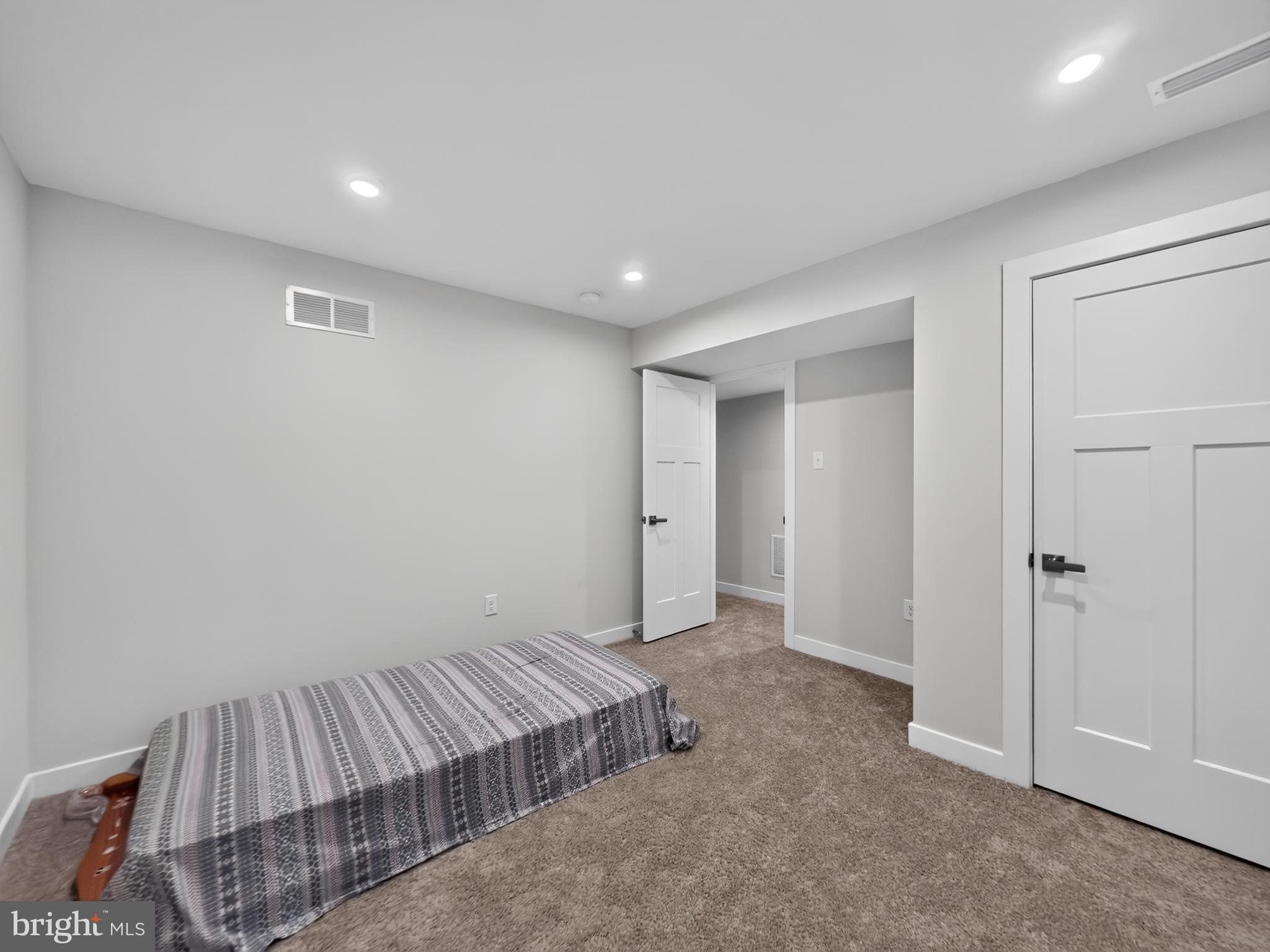 1061 Lifford Road Cheltenham, PA 19012 - Photo 32 of 39