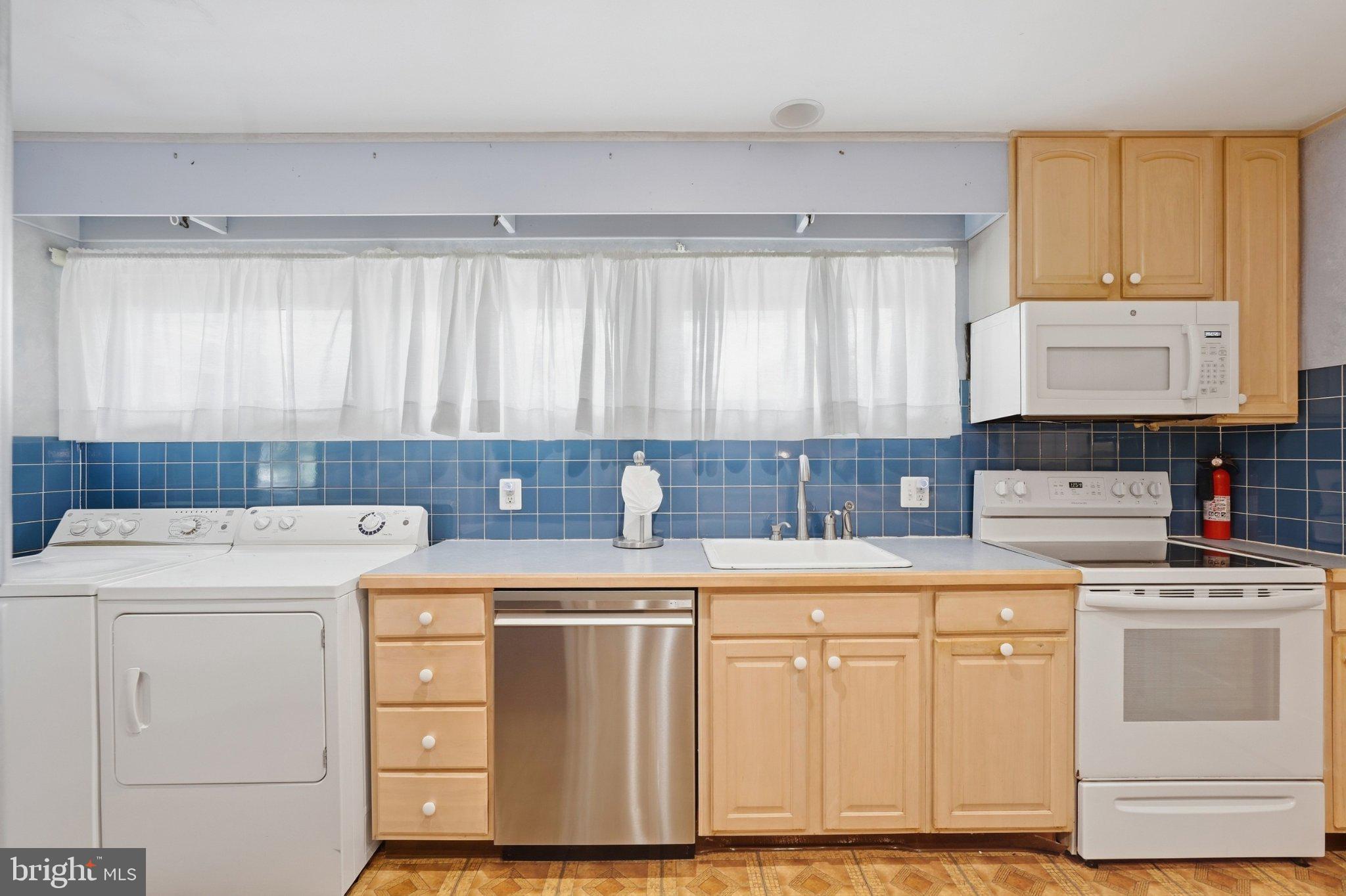 6 Seckelpear Road Levittown, PA 19056 - Photo 25 of 71 Gallery Image 25