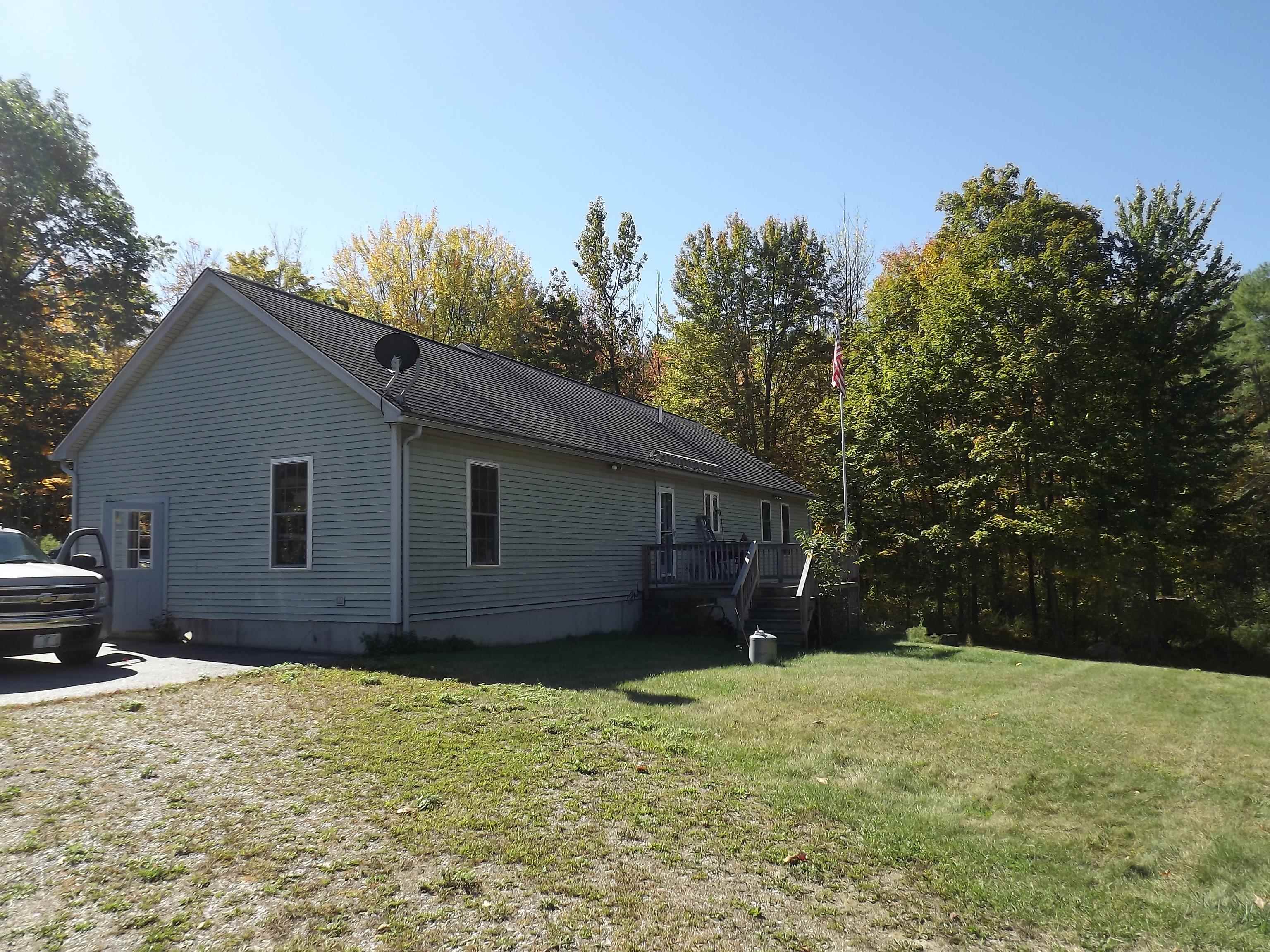 84 Gile Road Franklin, NH 03235 - Photo 4 of 31