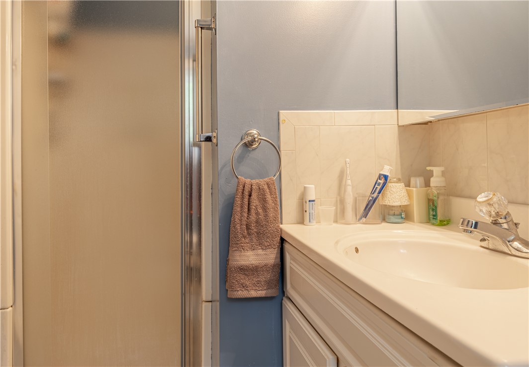 728 Chestnut Hill Road Glocester, RI 02857 - Photo 24 of 31