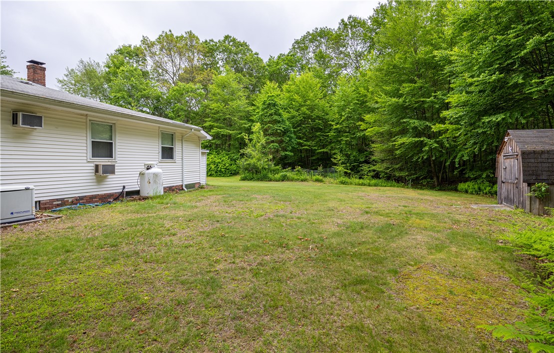 728 Chestnut Hill Road Glocester, RI 02857 - Photo 4 of 31