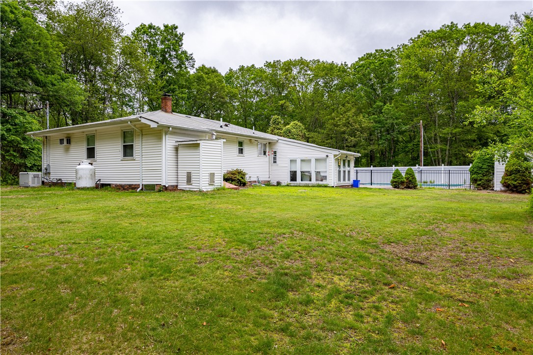 728 Chestnut Hill Road Glocester, RI 02857 - Photo 6 of 31