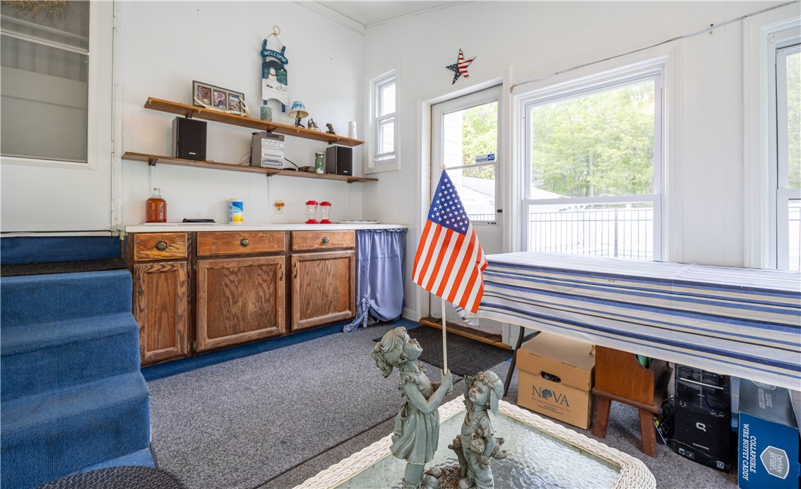 728 Chestnut Hill Road Glocester, RI 02857 - Photo 10 of 31