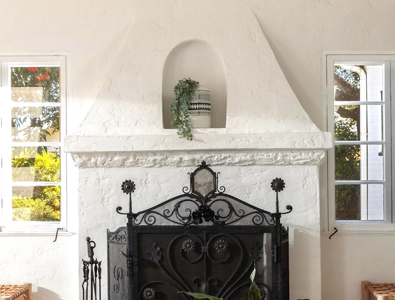 906 Weldon Road Santa Barbara, CA 93109 - Photo 31 of 31 Oozing authentic period charm
