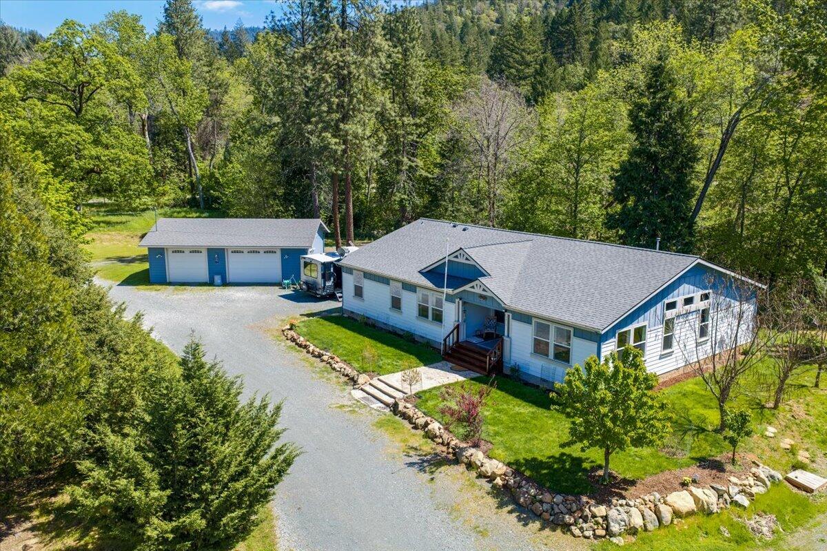 4829 Jumpoff Joe Creek Road Grants Pass, OR 97526 - Photo 2 of 39