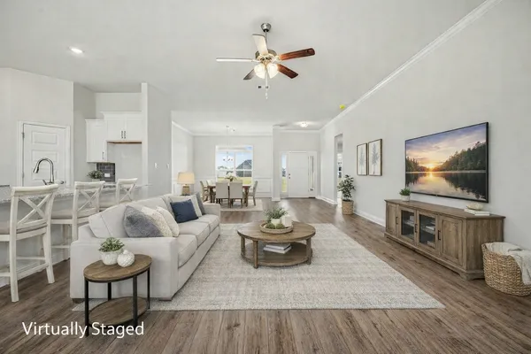 $348,400 | 5 Keystone Court, Angleton, TX 77515