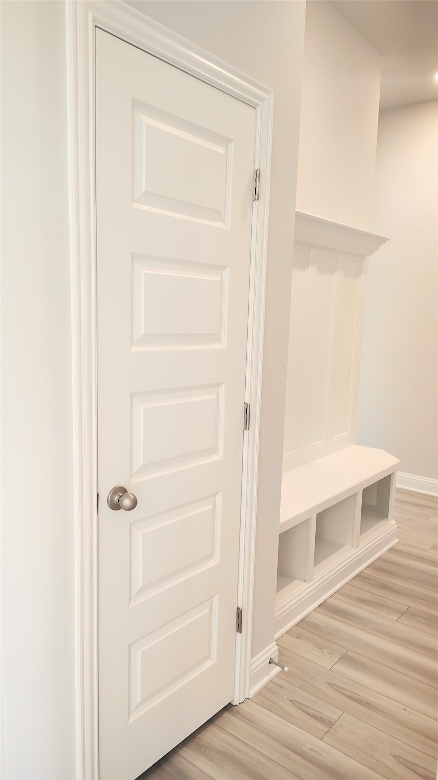 5 Keystone Court Angleton, TX 77515 - Photo 8 of 18 a view of a walk in closet