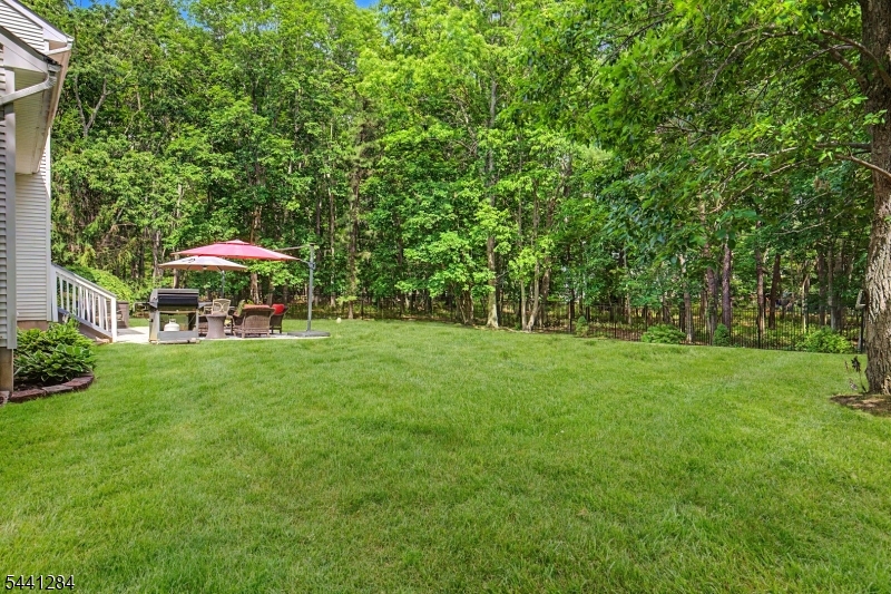 6 Drift Road Freehold, NJ 07728 - Photo 10 of 26