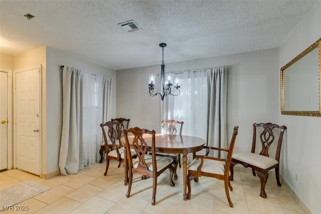 $445,000 | 3932 Lincoln Road, Las Vegas, NV 89115