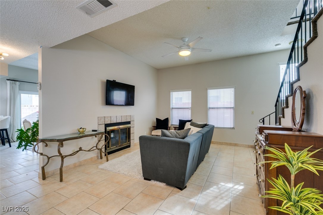 3932 Lincoln Road Las Vegas, NV 89115 - Photo 7 of 44