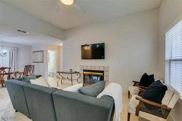 $445,000 | 3932 Lincoln Road, Las Vegas, NV 89115