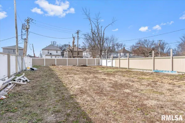 $160,000 | 1215 North 5th Street, Springfield, IL 62702